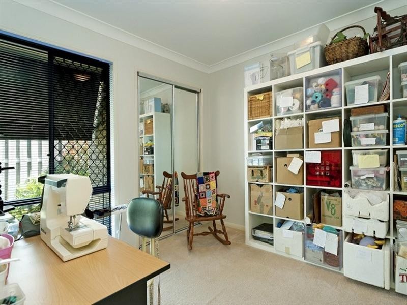 6 Palm Street, Pacific Pines QLD 4211