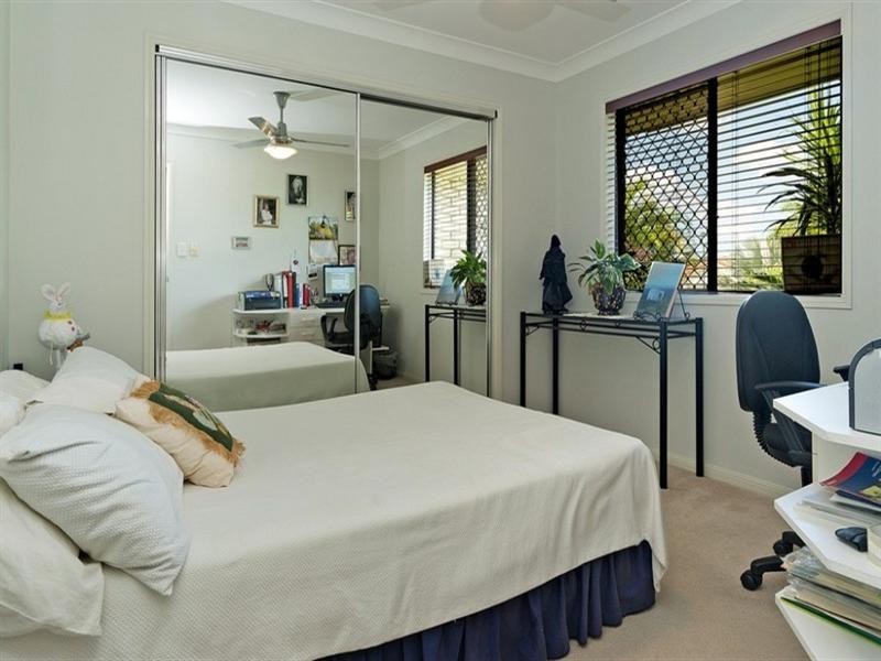 6 Palm Street, Pacific Pines QLD 4211