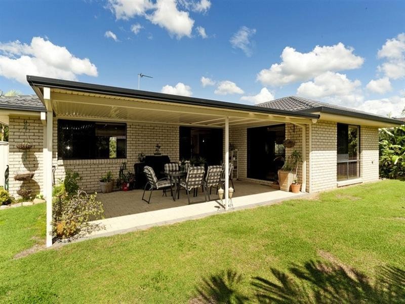 6 Palm Street, Pacific Pines QLD 4211