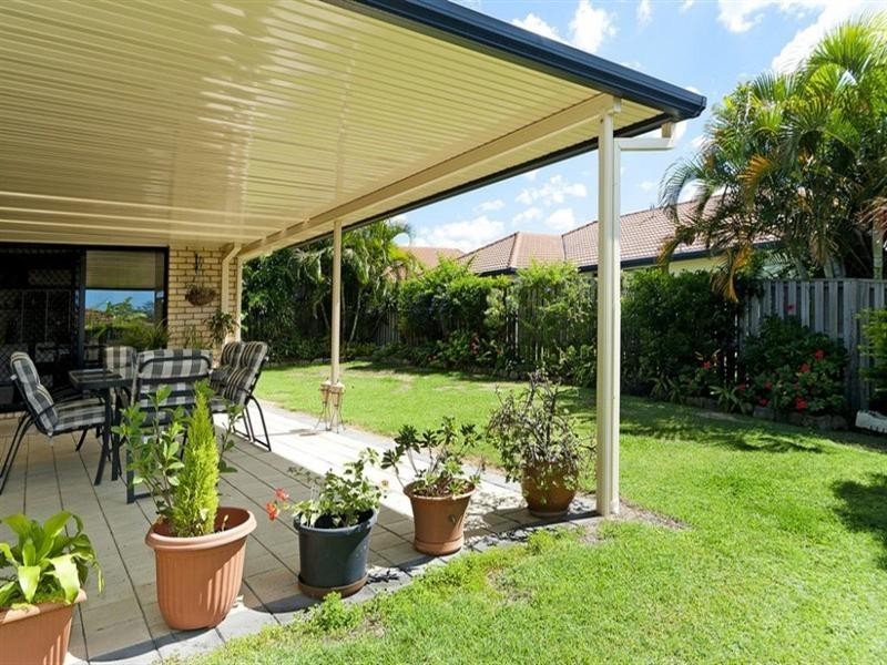 6 Palm Street, Pacific Pines QLD 4211