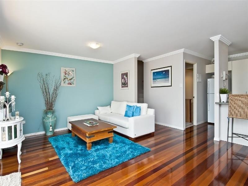 13/31 Chester Terrace, Southport QLD 4215