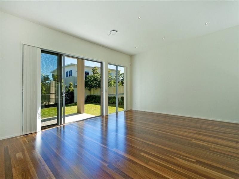 2/7006 Vista Drive, Benowa QLD 4217