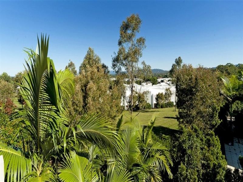 2/7006 Vista Drive, Benowa QLD 4217