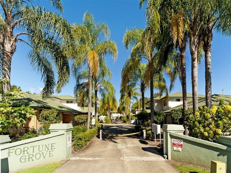 13/21 Fortune Street, Coomera QLD 4209