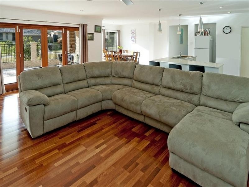 46 Faraday Crescent, Pacific Pines QLD 4211