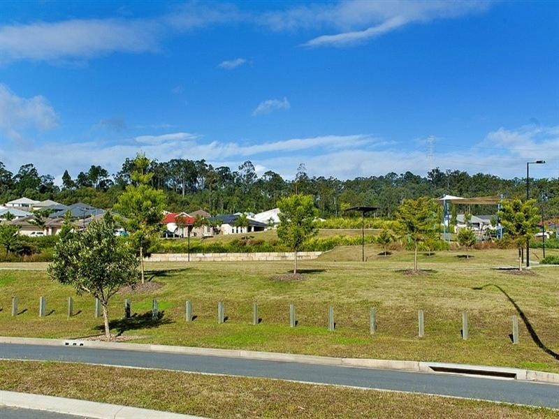 46 Faraday Crescent, Pacific Pines QLD 4211