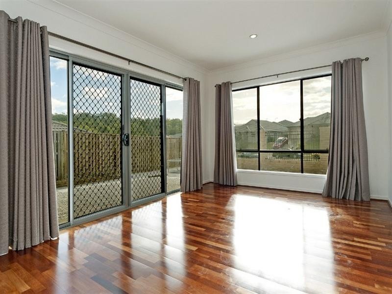 46 Faraday Crescent, Pacific Pines QLD 4211