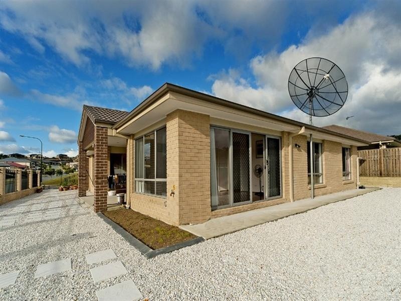 46 Faraday Crescent, Pacific Pines QLD 4211