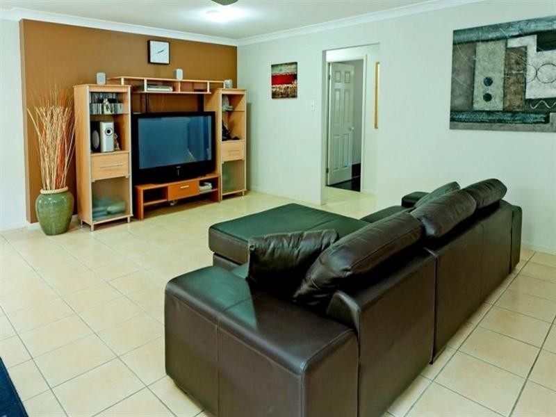 30 McRae Circuit, Pacific Pines QLD 4211