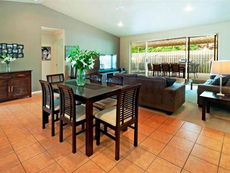 18 Riverbrooke Drive, Upper Coomera QLD 4209