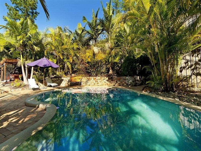 12 Moorea Court, Pacific Pines QLD 4211