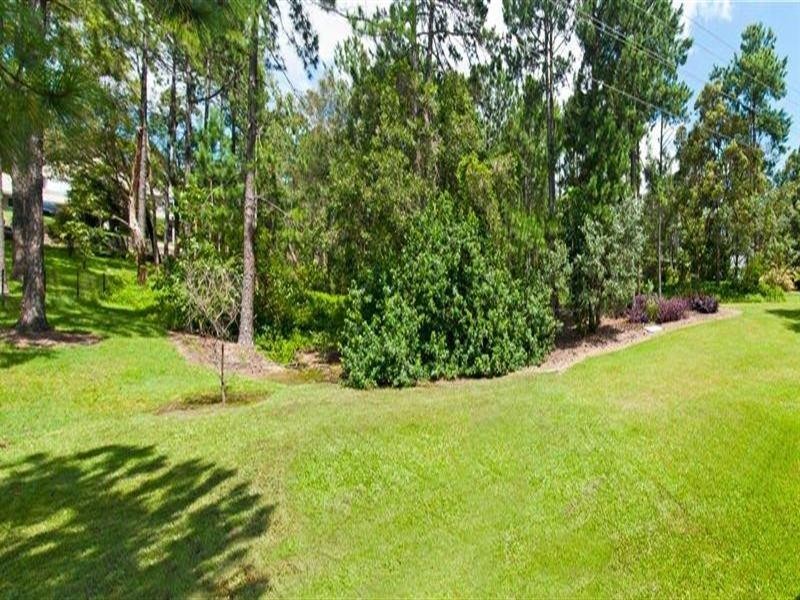 105-107 Glade Drive, Gaven QLD 4211