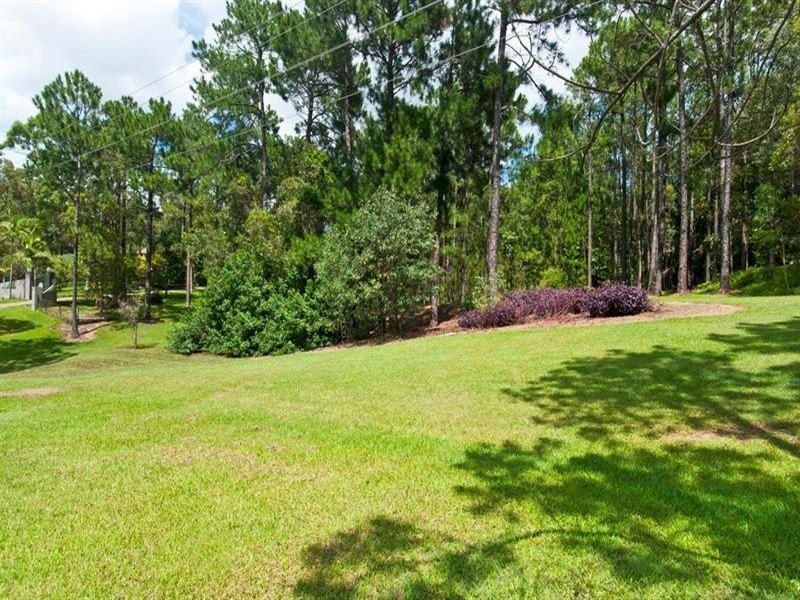 105-107 Glade Drive, Gaven QLD 4211