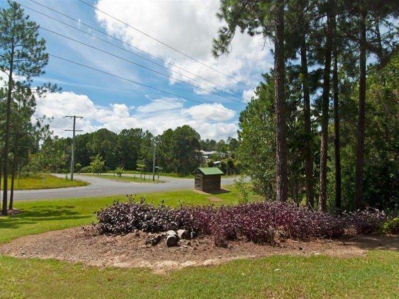 105-107 Glade Drive, Gaven QLD 4211