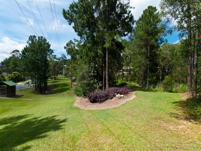 105-107 Glade Drive, Gaven QLD 4211