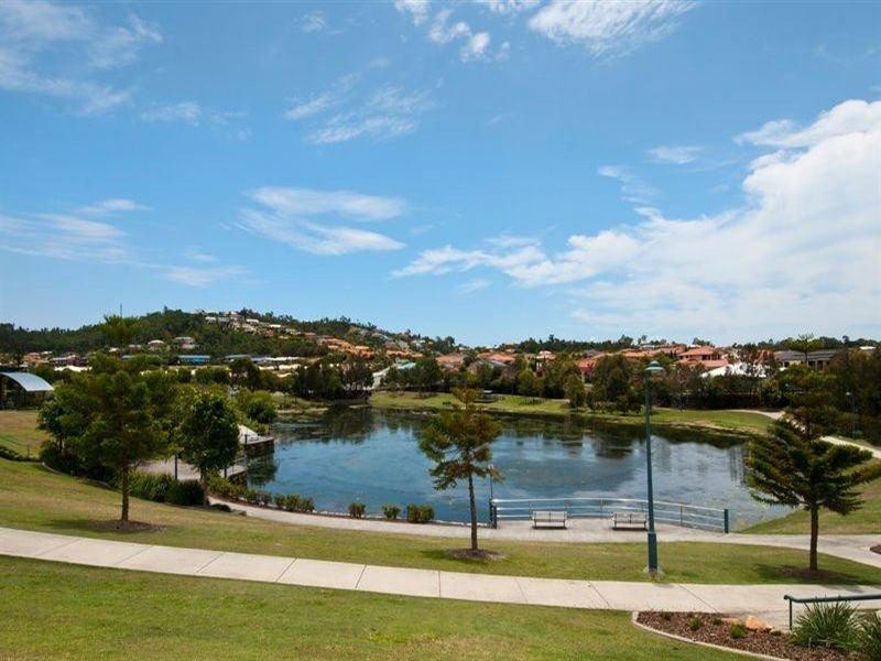 105-107 Glade Drive, Gaven QLD 4211