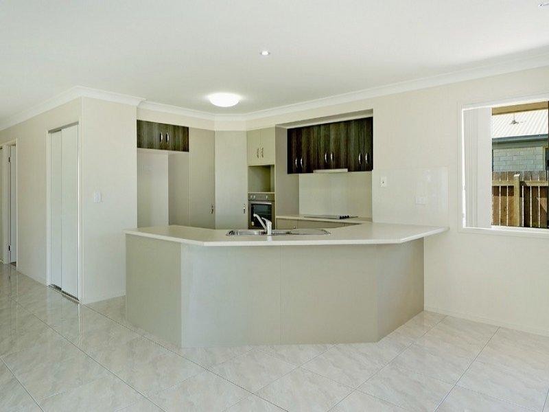 7 Sulzberger Court, Flinders View QLD 4305