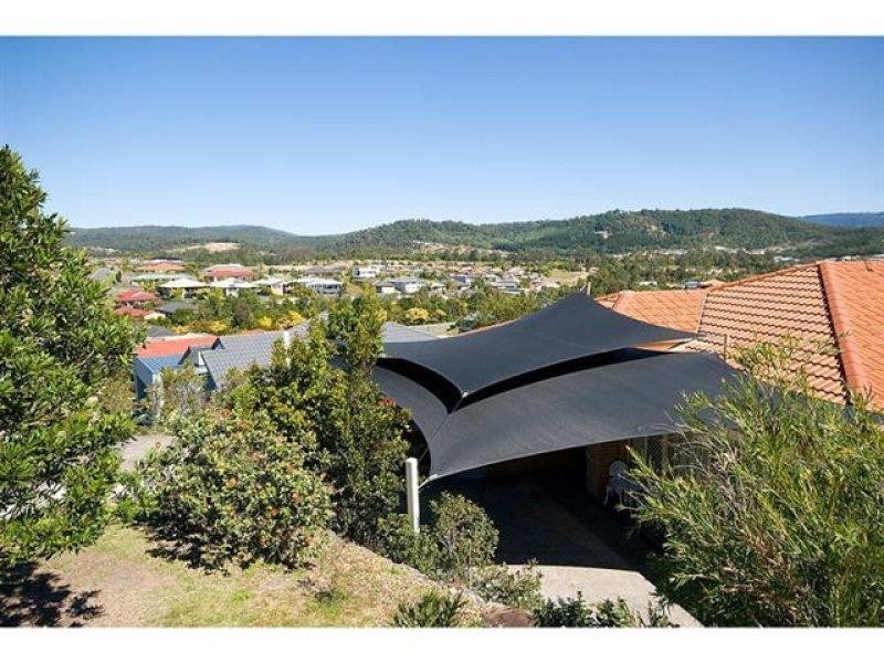 12 Cobbler Place, Pacific Pines QLD 4211