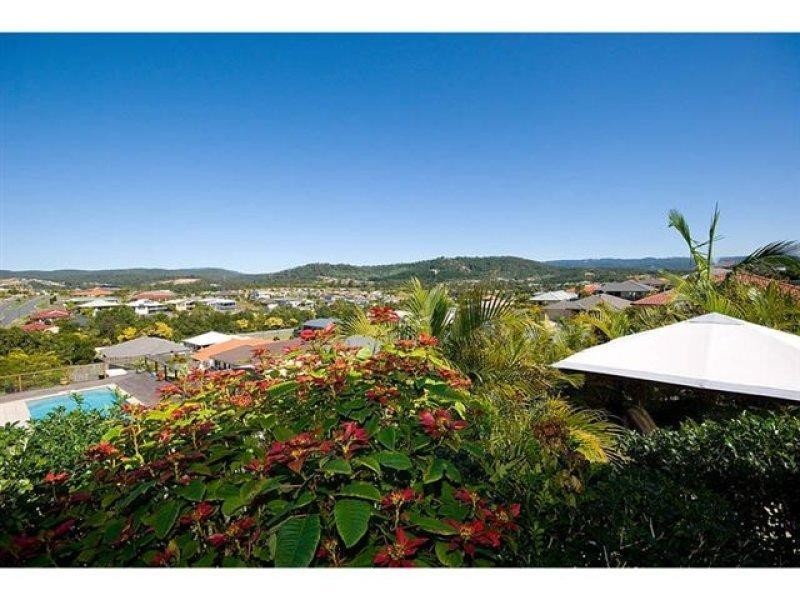 12 Cobbler Place, Pacific Pines QLD 4211