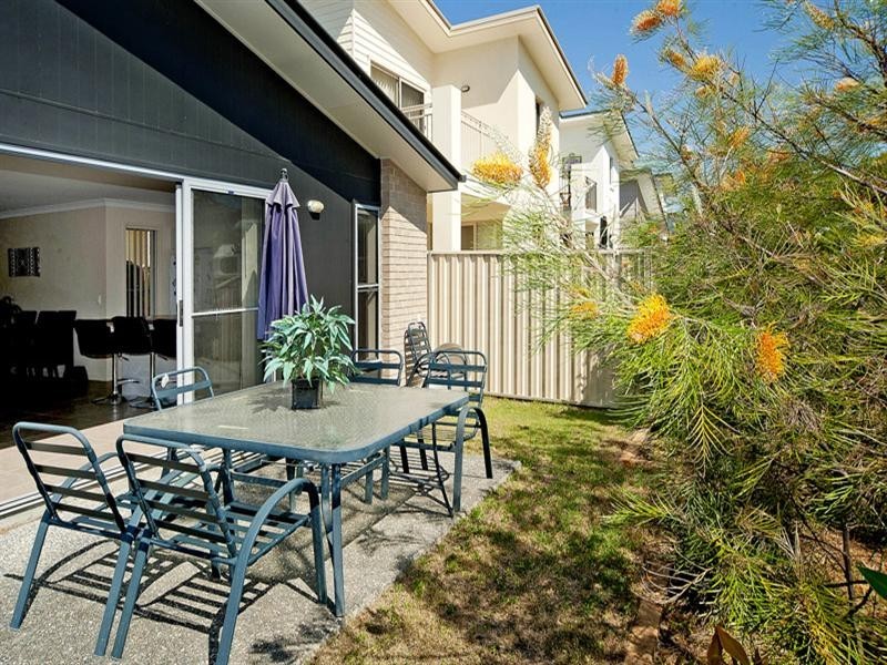 18 Moonlight Lane, Coomera QLD 4209