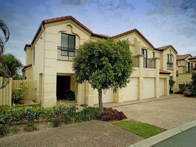 34/38 Caseys Road, Hope Island QLD 4212