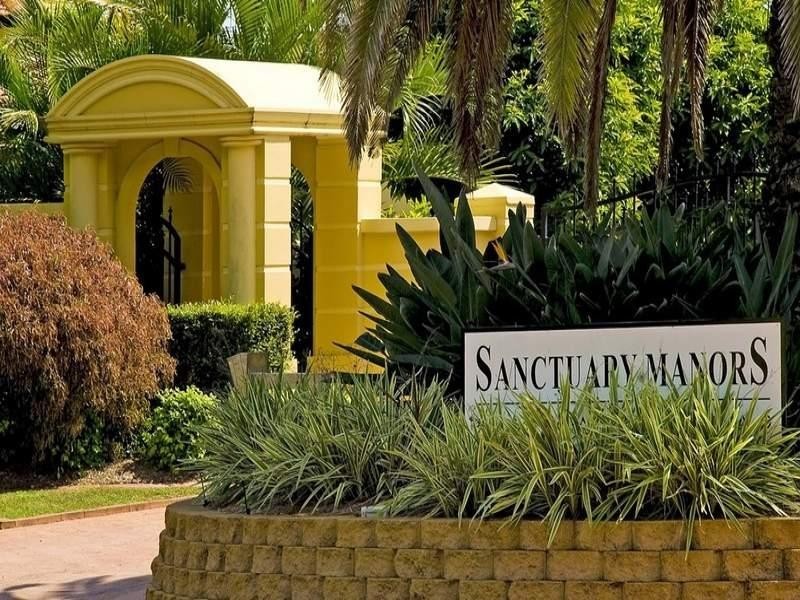 34/38 Caseys Road, Hope Island QLD 4212