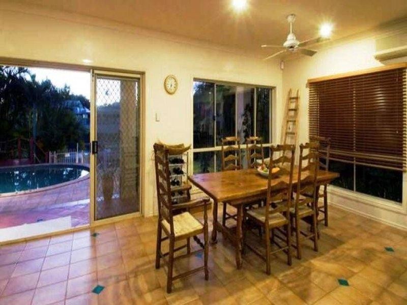 6 Gibraltar Drive, Isle Of Capri QLD 4217
