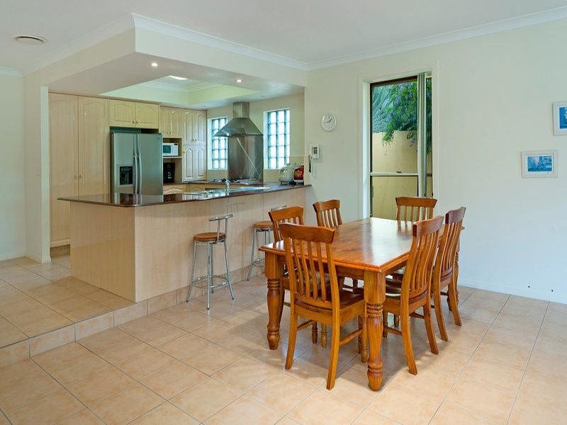 3154 Riverleigh Drive, Hope Island QLD 4212