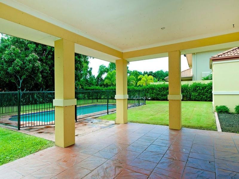 3154 Riverleigh Drive, Hope Island QLD 4212