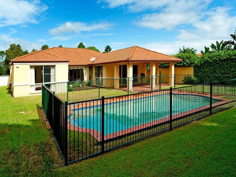 3154 Riverleigh Drive, Hope Island QLD 4212