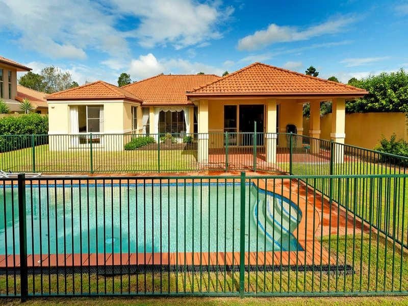 3154 Riverleigh Drive, Hope Island QLD 4212