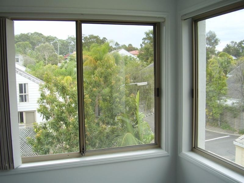 641 Pine Ridge Road, Biggera Waters QLD 4216