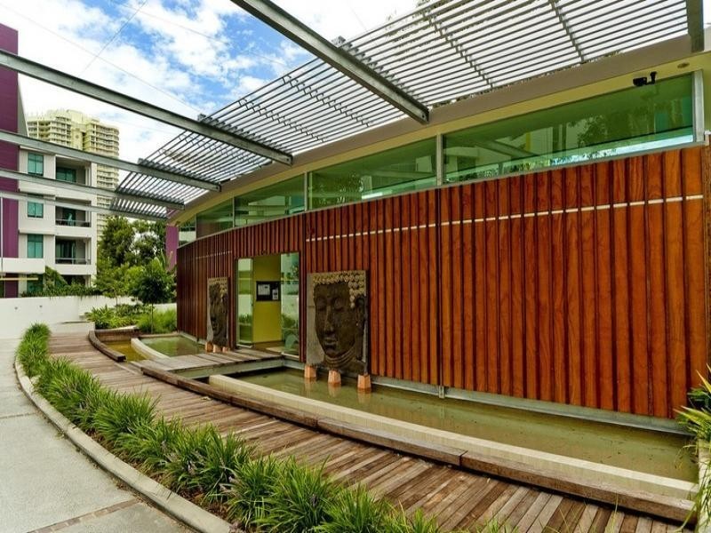 30/20 Bayview Street, Runaway Bay QLD 4216