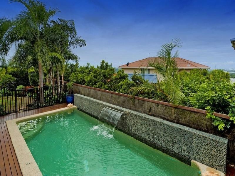 9 Mercure Place, Highland Park QLD 4211