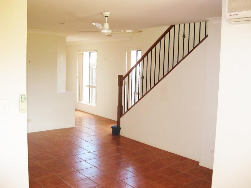 1/39 McRae Circuit, Pacific Pines QLD 4211