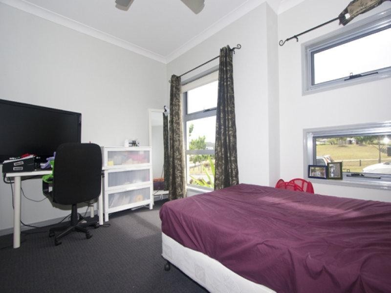 30 Faraday Crescent, Pacific Pines QLD 4211
