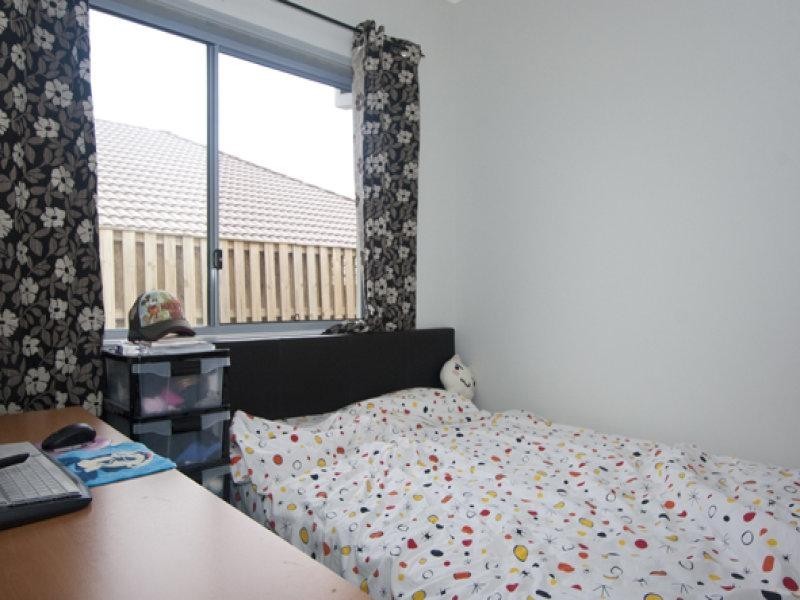 30 Faraday Crescent, Pacific Pines QLD 4211