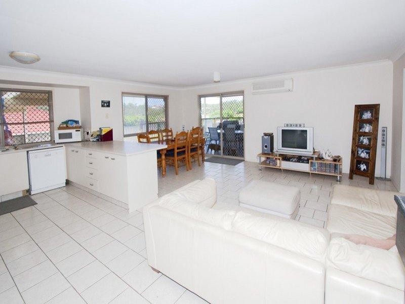 52 Greenacre Drive, Parkwood QLD 4214