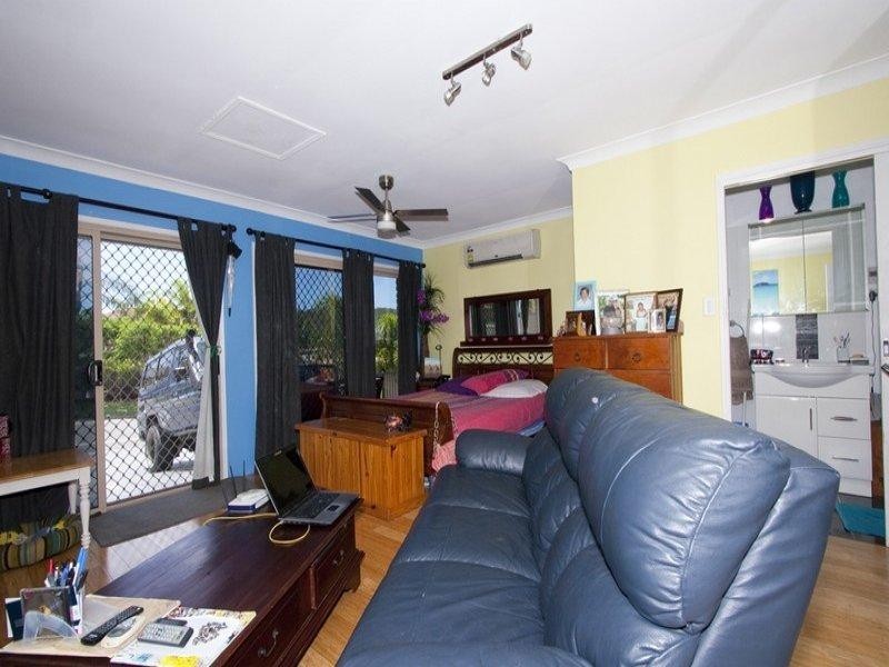 52 Greenacre Drive, Parkwood QLD 4214