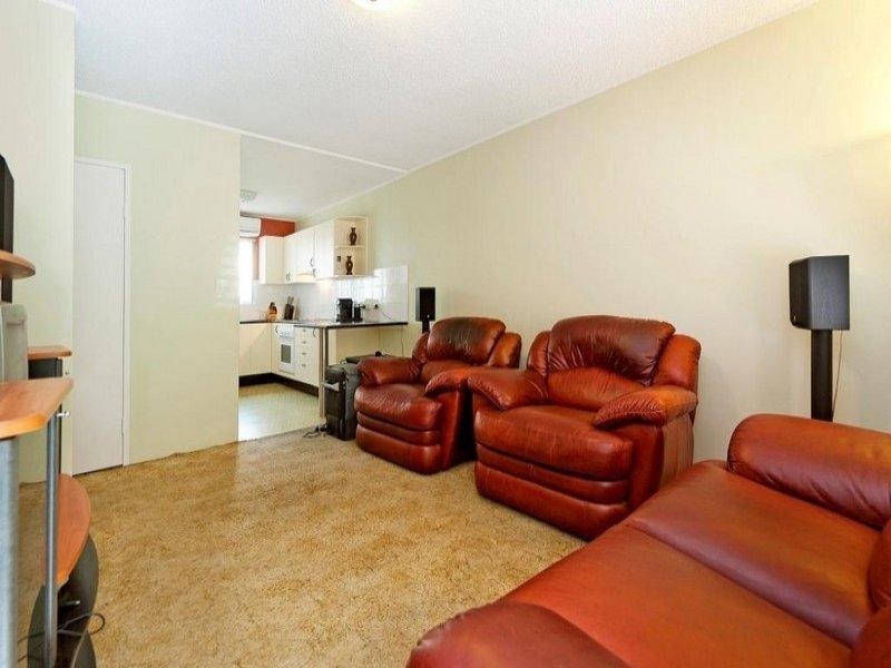 31 Frank Street, Labrador QLD 4215
