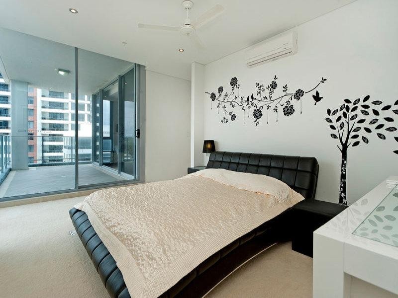 801/4 Como Crescent, Southport QLD 4215