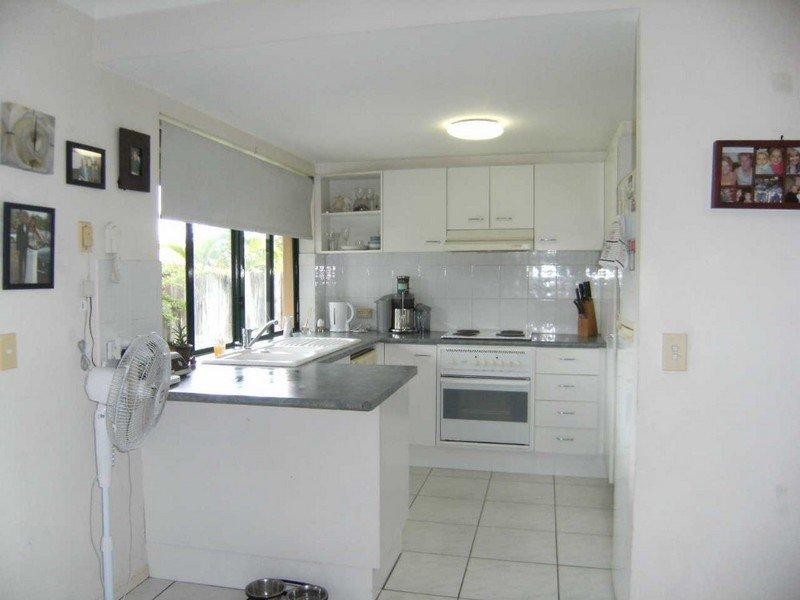 24/156 Greenacre Drive, Arundel QLD 4214