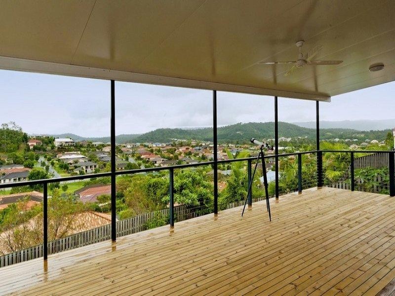 27 Manra Way, Pacific Pines QLD 4211