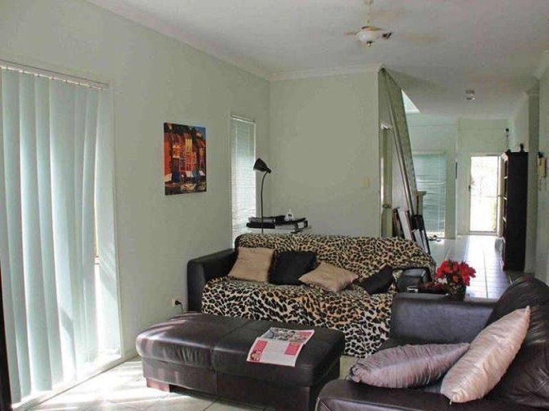 11/60 Caseys Road, Hope Island QLD 4212