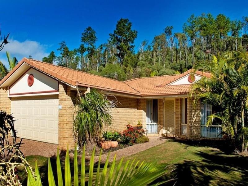 12 Moorea Court, Pacific Pines QLD 4211