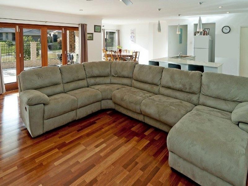 46 Faraday Crescent, Pacific Pines QLD 4211