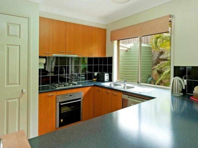 30 McRae Circuit, Pacific Pines QLD 4211