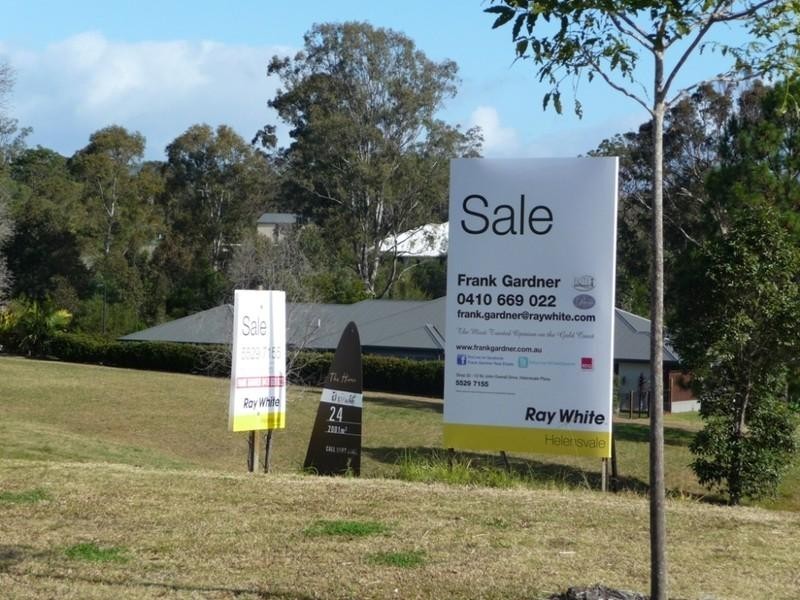 11 Greenacre Way, Maudsland QLD 4210