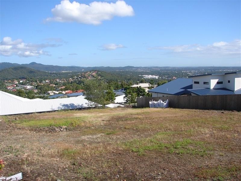 36 Hillary Circuit, Pacific Pines QLD 4211