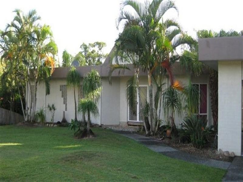 16 Oregon Way, Oxenford QLD 4210